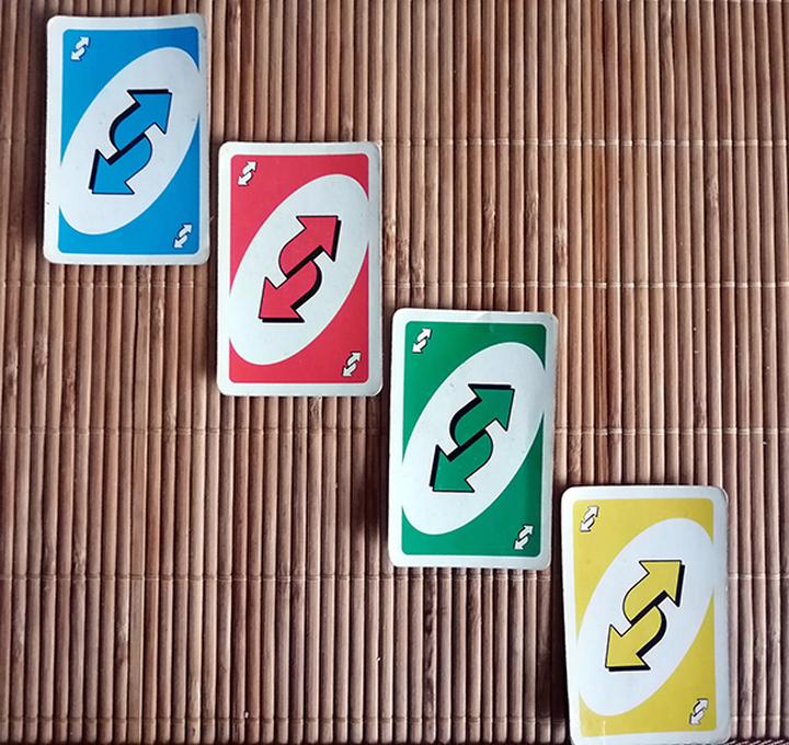 Zasady i strategie, które pomogą Ci wygrać w Karta Uno