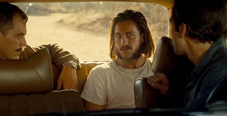 Odkryj fascynujące zwierzęta nocy i ich sekrety życia w mrocznych zakamarkach natury