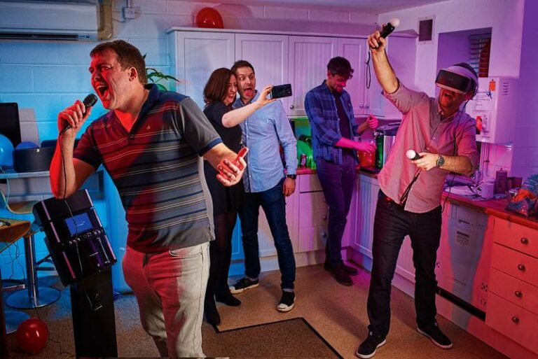 Zaskocz swoich gości: najlepsze filmy o imprezie w domu, które musisz zobaczyć